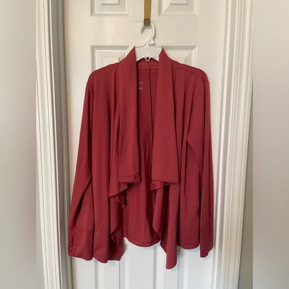 Nike Yoga Collection Waterfall Cardigan with Thumb Holes. - Picture 2 of 6